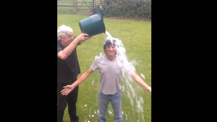 He's So Cold: Ron Wood Takes ALS Ice Bucket Challenge