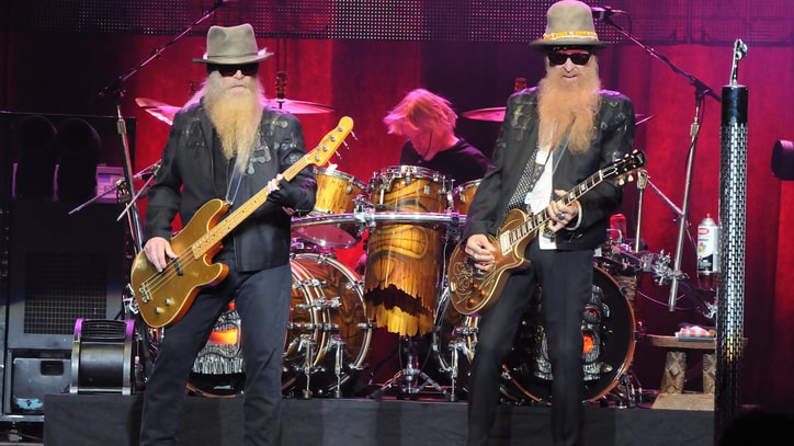 ZZ Top Cancel Tour After Bassist's Injury