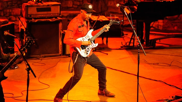 Tom Morello Debuts 'Marching on Ferguson' Protest Song