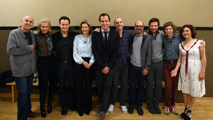 Full Cast of 'Arrested Development' Begins Production on New Episodes