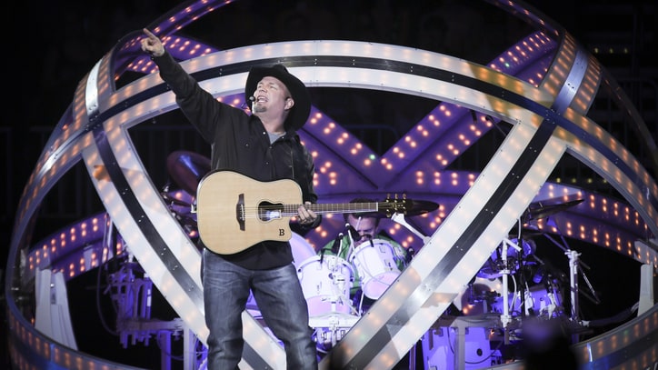 Garth Brooks Announces Live Return to Minneapolis