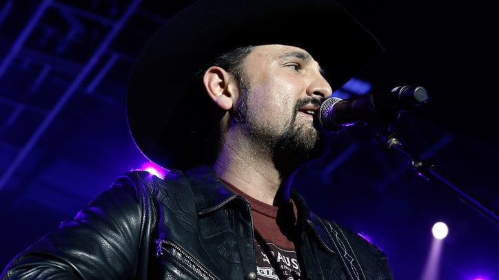 Ray Scott Pops a Cold One in 'Drinkin' Beer' — Video Premiere