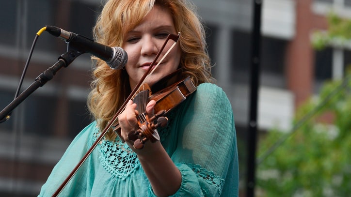 Watch Alison Krauss Revisit 'Tomorrow' on the Grand Ole Opry