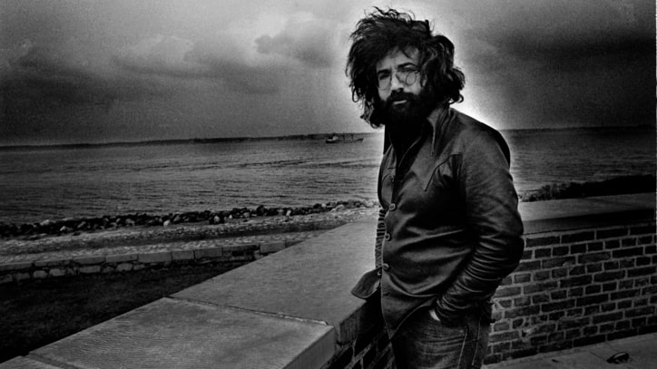 Hear Jerry Garcia Band Soar Through '(I'm a) Roadrunner' on New Year's 1975