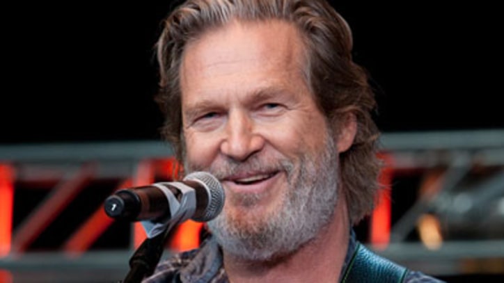 Digest: Jeff Bridges to Record Album; Animal Collective Announce Summer Tour