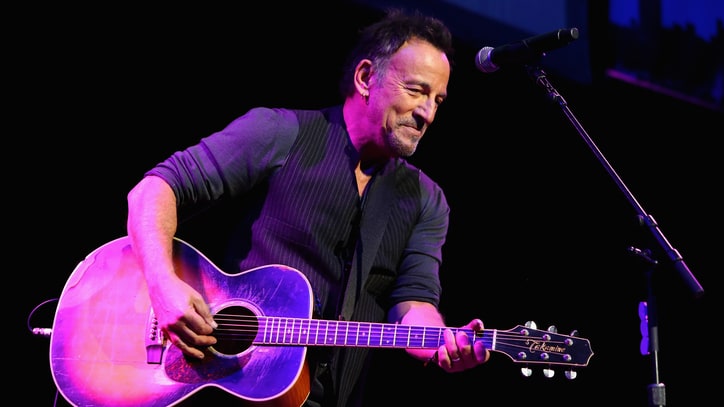 Springsteen Goes Acoustic, Louis C.K. Gets Filthy at 'Stand Up for Heroes'