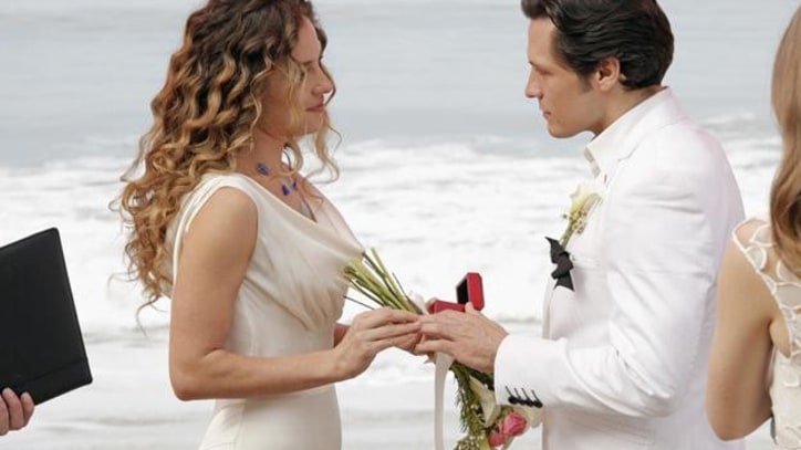 'Revenge' Recap: Imperfect Unions