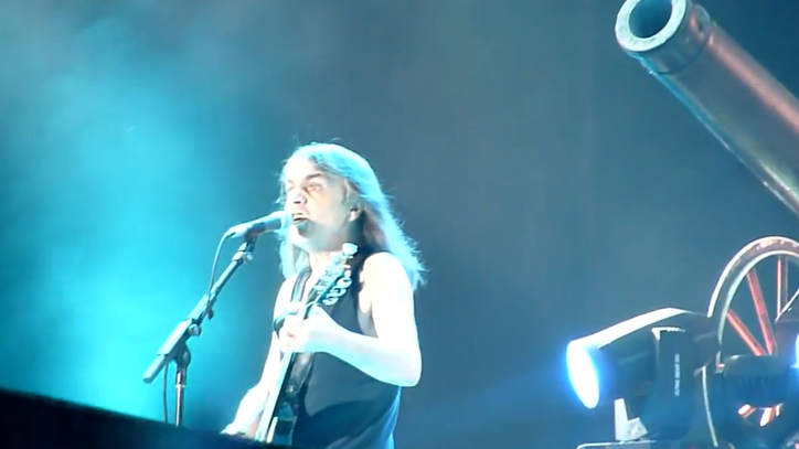 Flashback: AC/DC's Last Show With Malcolm Young