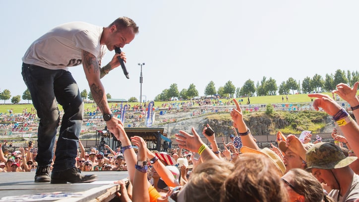 Stream Ex-Default Singer Dallas Smith's Guitar-Driven New Country EP, 'Lifted'