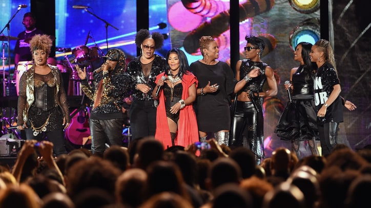 Lil Kim, Missy Elliott, Da Brat Reunite for 'Not Tonight' at Soul Train Awards