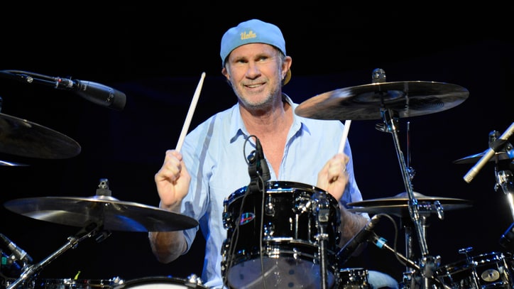 Red Hot Chili Peppers' Chad Smith Answers Your Twitter Questions
