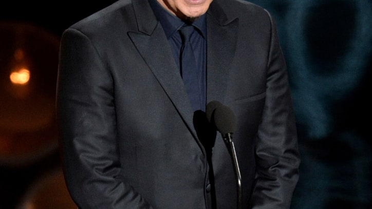 John Travolta Apologizes to 'Frozen' Star Idina Menzel for Oscar Flub