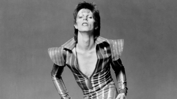 Flashback: David Bowie Scandalizes England With 'Starman'