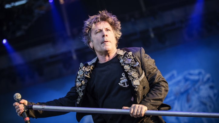 Iron Maiden Singer Was in 'Considerable Pain' After Cancer Treatment