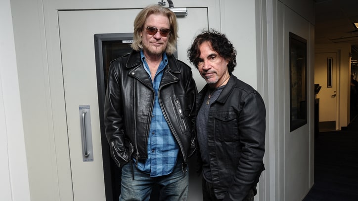 Hall and Oates Suing Granola Company Over 'Haulin' Oats'