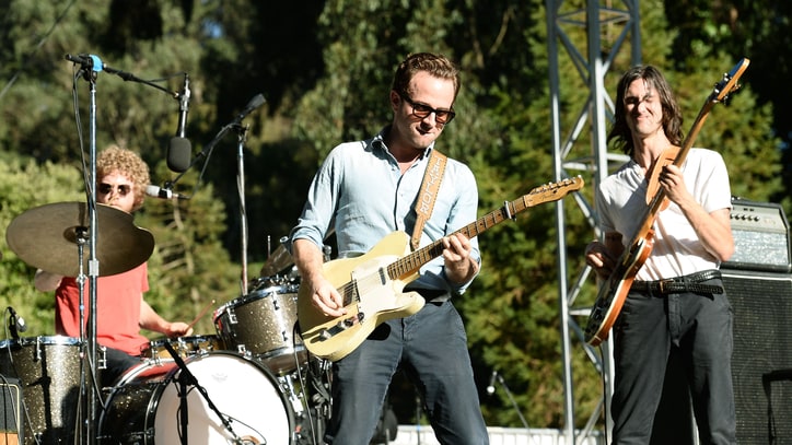 Dawes Preview New Album, Talk Dangers of 'R. Kelly Philosophy'