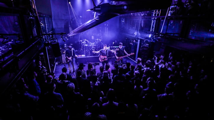 Watch Blur Debut 'Lonesome Street' at Sweaty London Club Gig