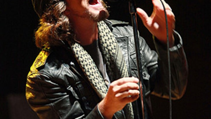 Pearl Jam Plan Birthday Blowout With Strokes, Queens of Stone Age