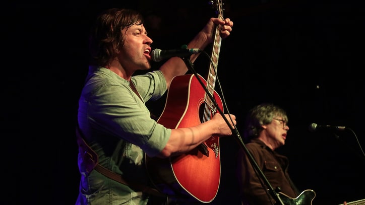 Rhett Miller on the Texas Rangers' 'Piece of Sh--' 2015 Season