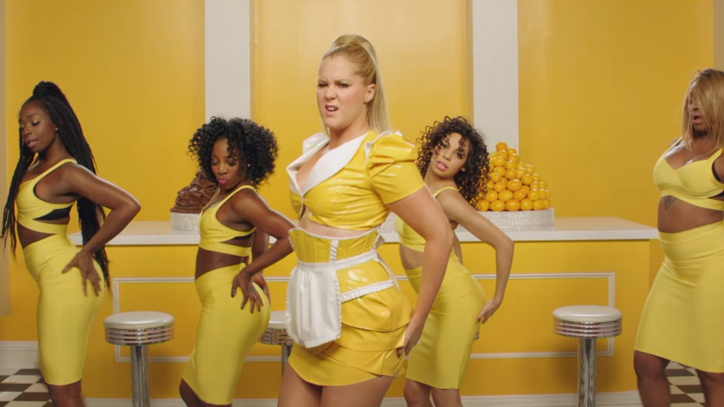 Watch 'Inside Amy Schumer' Tease New Season With Booty Video Parody