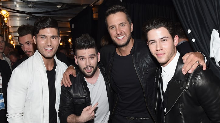 ACM Awards 2015: 11 Things You Didn't See on TV