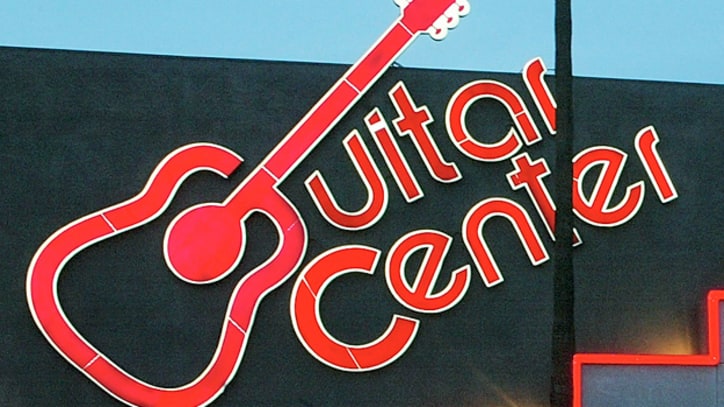 Guitar Center Employees Unionize in New York