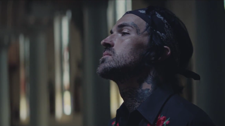 Watch Eminem, Yelawolf Praise Spiritual 'Best Friend' in New Video