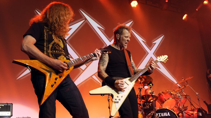Flashback: Metallica Reunite With Dave Mustaine For Super Jam In 2011