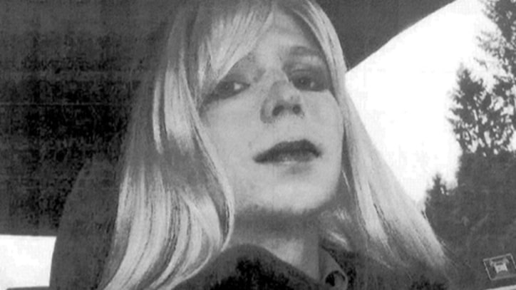 Chelsea Manning Reveals Herself to the World: 'I Am a Female'