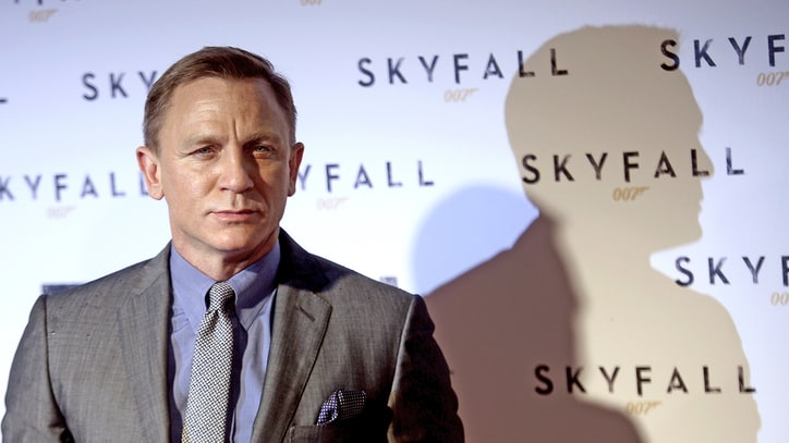 Daniel Craig Blows His Cover