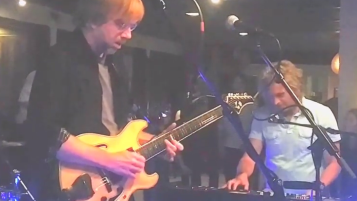 Watch Trey Anastasio and Phil Lesh Play 'Goin' Down the Road Feeling Bad'