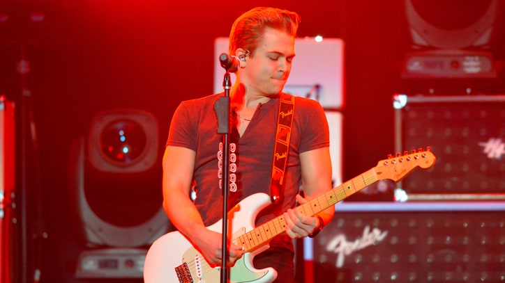 Hear Hunter Hayes Go Big With New Song '21'