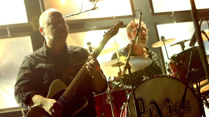 See Pixies Play 'Planet of Sound,' New Song 'Um Chagga Lagga'