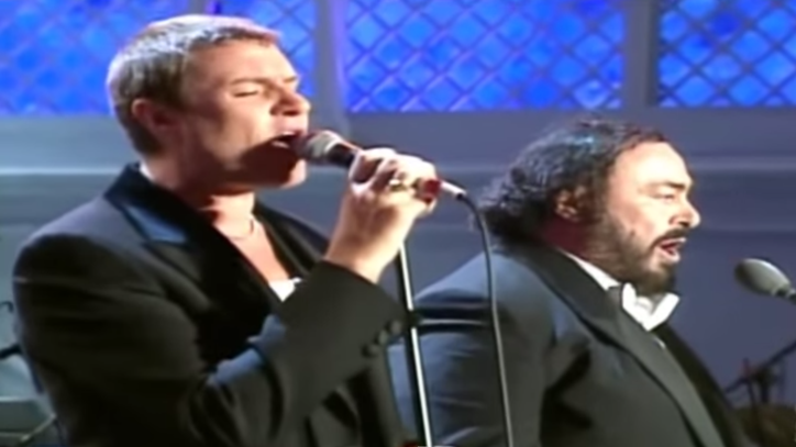 Flashback: Simon Le Bon Sings 'Ordinary World' With Pavarotti