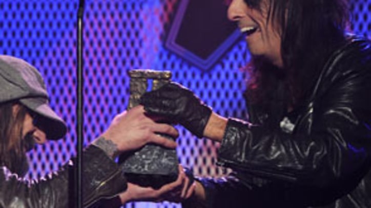 Metal Icons Rock Out at Golden Gods Awards