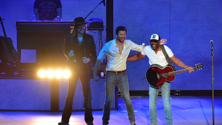 See Darius Rucker, Brett Eldredge Reprise Hootie Classic