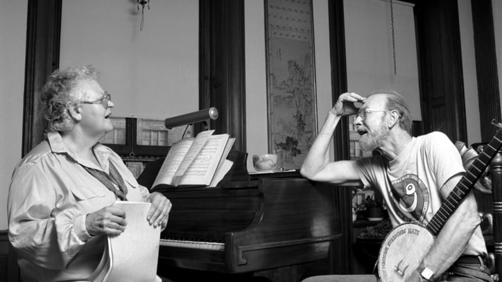 Ronnie Gilbert of the Weavers Dead at 88