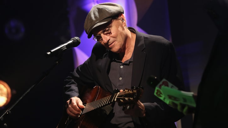 On the Charts: James Taylor Scores First Number One