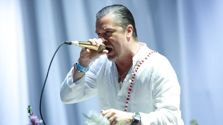 Faith No More Tease Foo Fighters' 'All My Life' at Belgian Festival