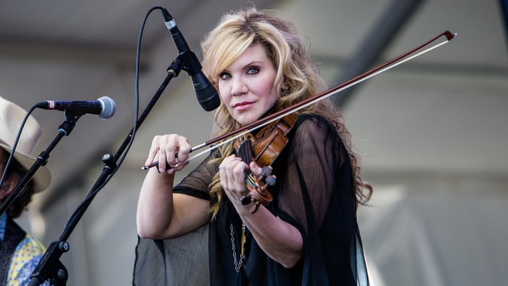 Willie Nelson, Alison Krauss Enchant Seattle Stage