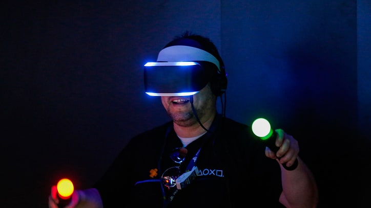 E3 2014 Virtual Reality Smackdown: Project Morpheus vs. Oculus Rift