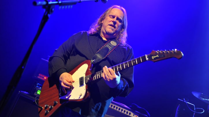 Hear Warren Haynes Go Bluegrass on New Solo Cut 'Is It Me Or You'