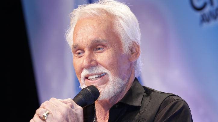 Kenny Rogers Readies Milestone Christmas Album