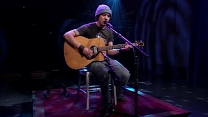 Watch Elliott Smith and Friends Recall Rise to Success in New Doc Clip
