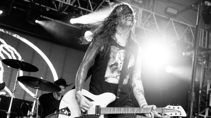 See Laura Jane Grace and Transgender-Fronted Band Spook School Meet