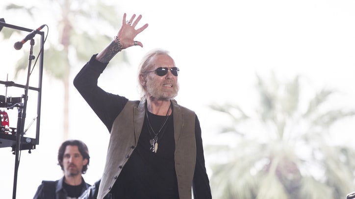 See Gregg Allman's Sentimental 'Ain't Wastin' Time No More'