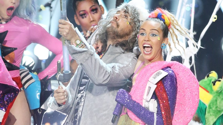 Miley Cyrus Talks ‘Dead Petz,’ 'Really Trippy' Wayne Coyne Friendship