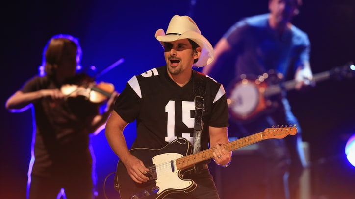 Brad Paisley to Perform, Predict on 'College GameDay'