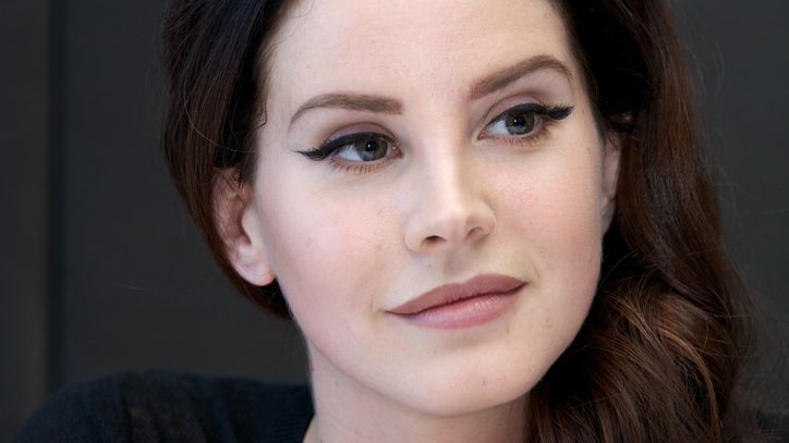 Lana Del Rey Clarifies 'Anti-Feminist' Comments to James Franco