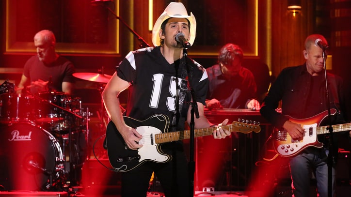 See Brad Paisley Crack a Smile After Flubbing 'Country Nation'